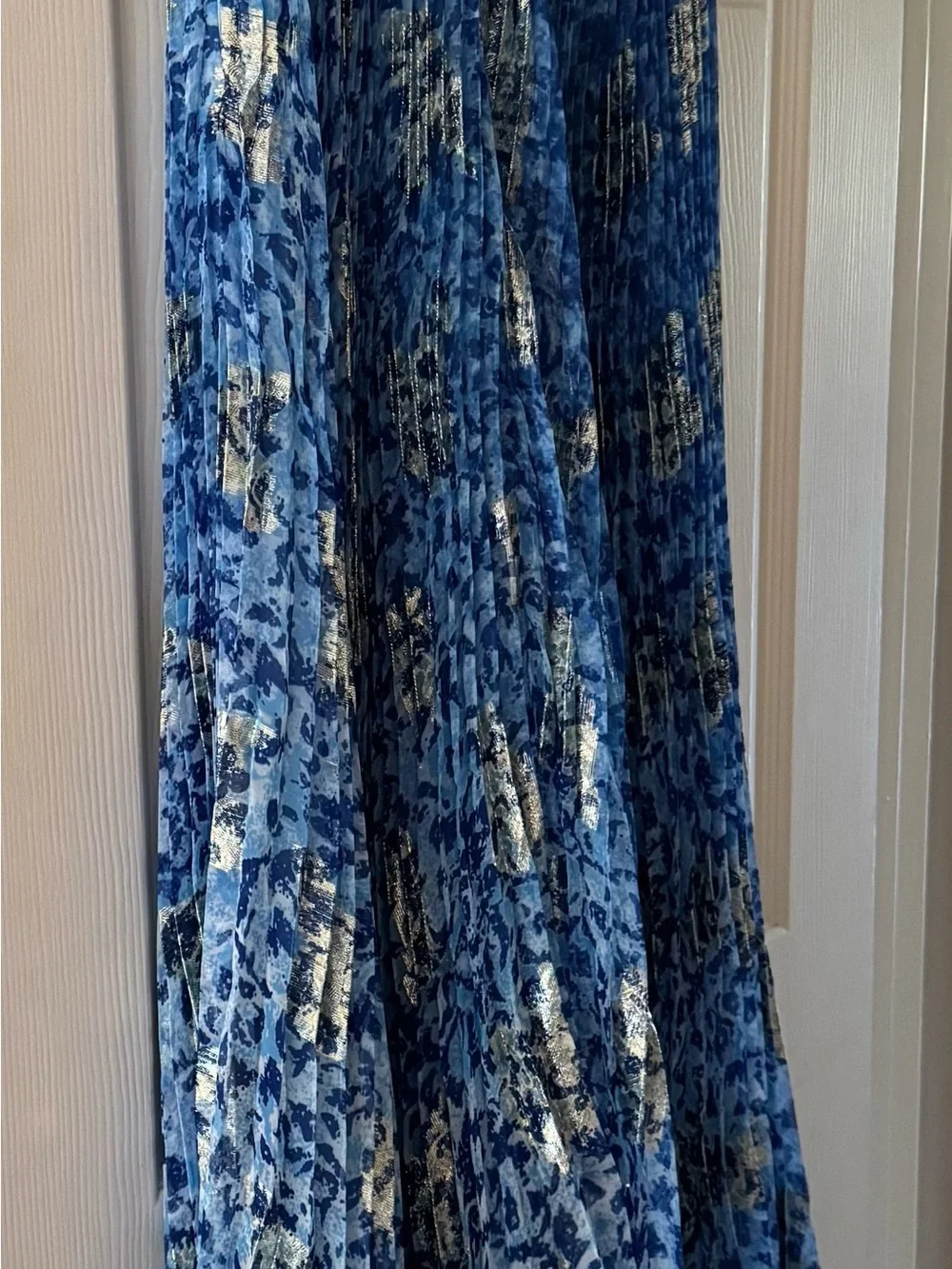 Lulus Lynwen Blue Abstract Pleated Strapless Maxi Dress - Size M - Picture 3 of 6